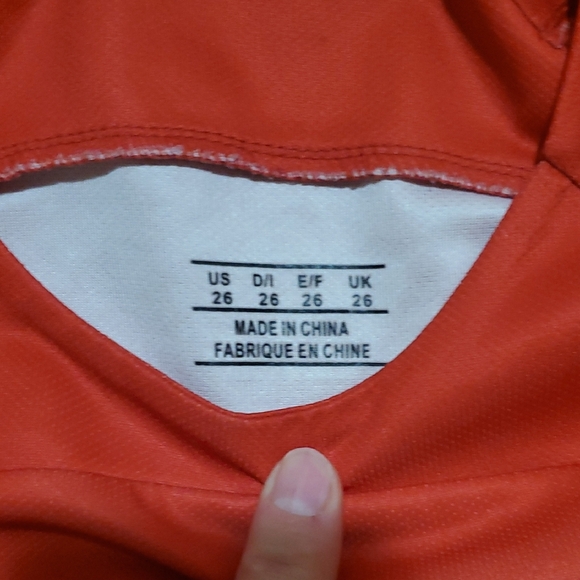 Kids Soccer Matching Set - Red and Green - Picture 4 of 7